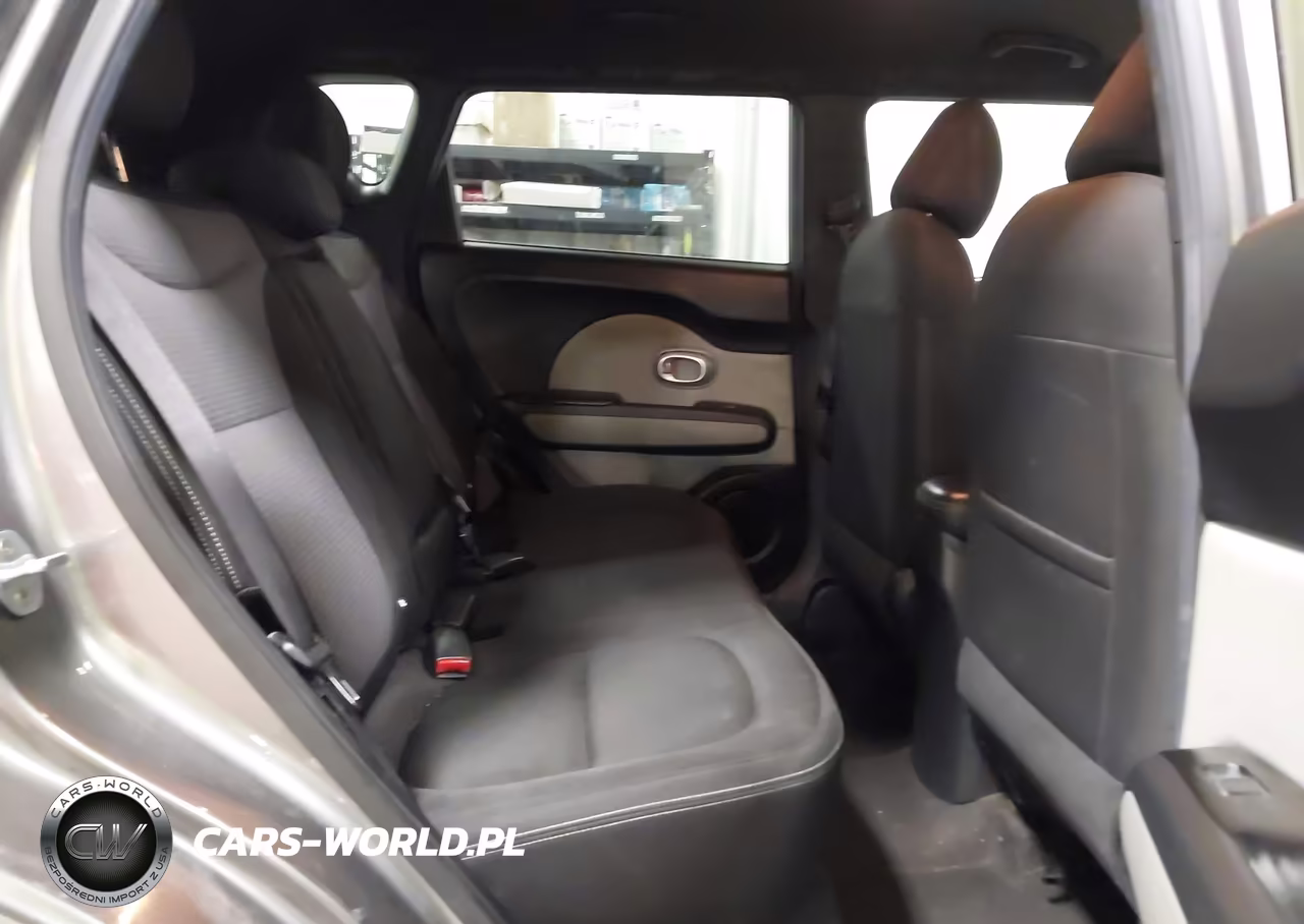 2017 Kia Soul + VIN:KNDJP3A52H7412421 - 8
