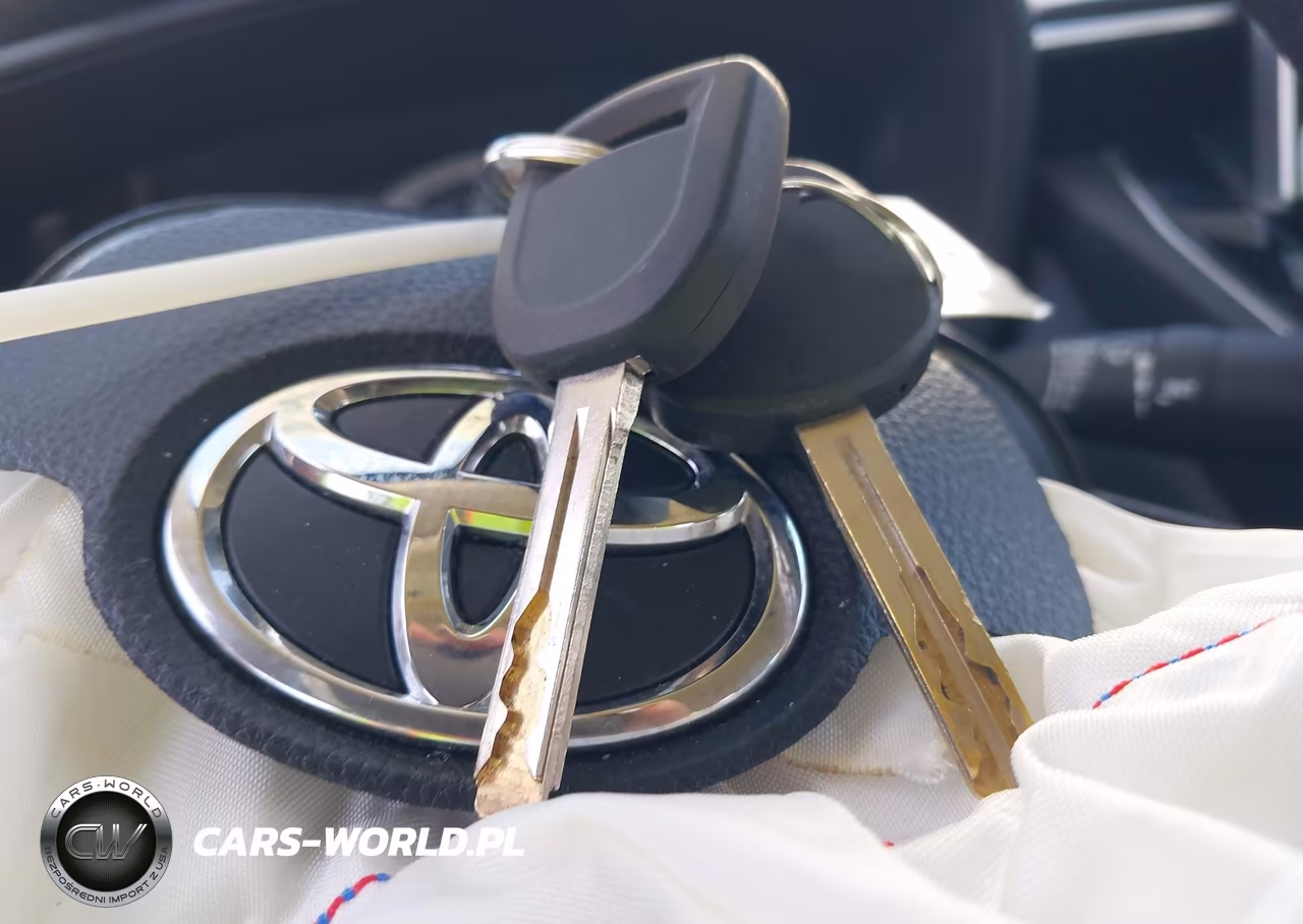 2021 Toyota Corolla Le VIN:5YFEPMAE7MP222016 - 11