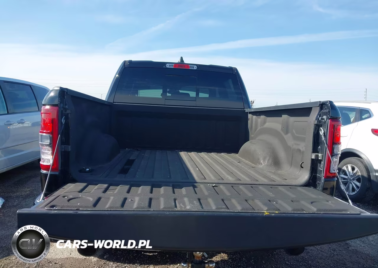 2021 Ram 1500 Big Horn 4X4 5'7 Box VIN:1C6SRFFT2MN679451 - 17