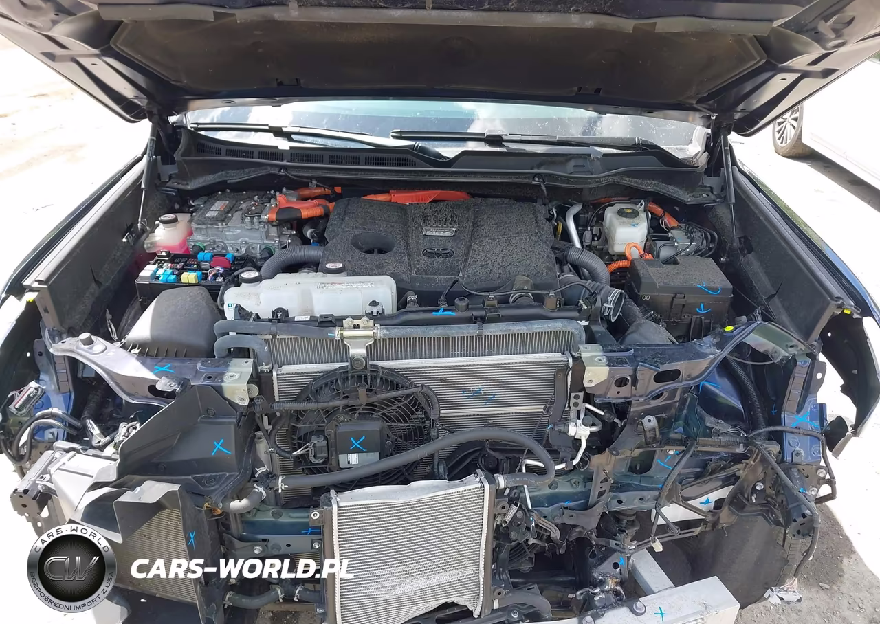 2023 Toyota Sequoia Limited VIN:7SVAAABAXPX013200 - 10
