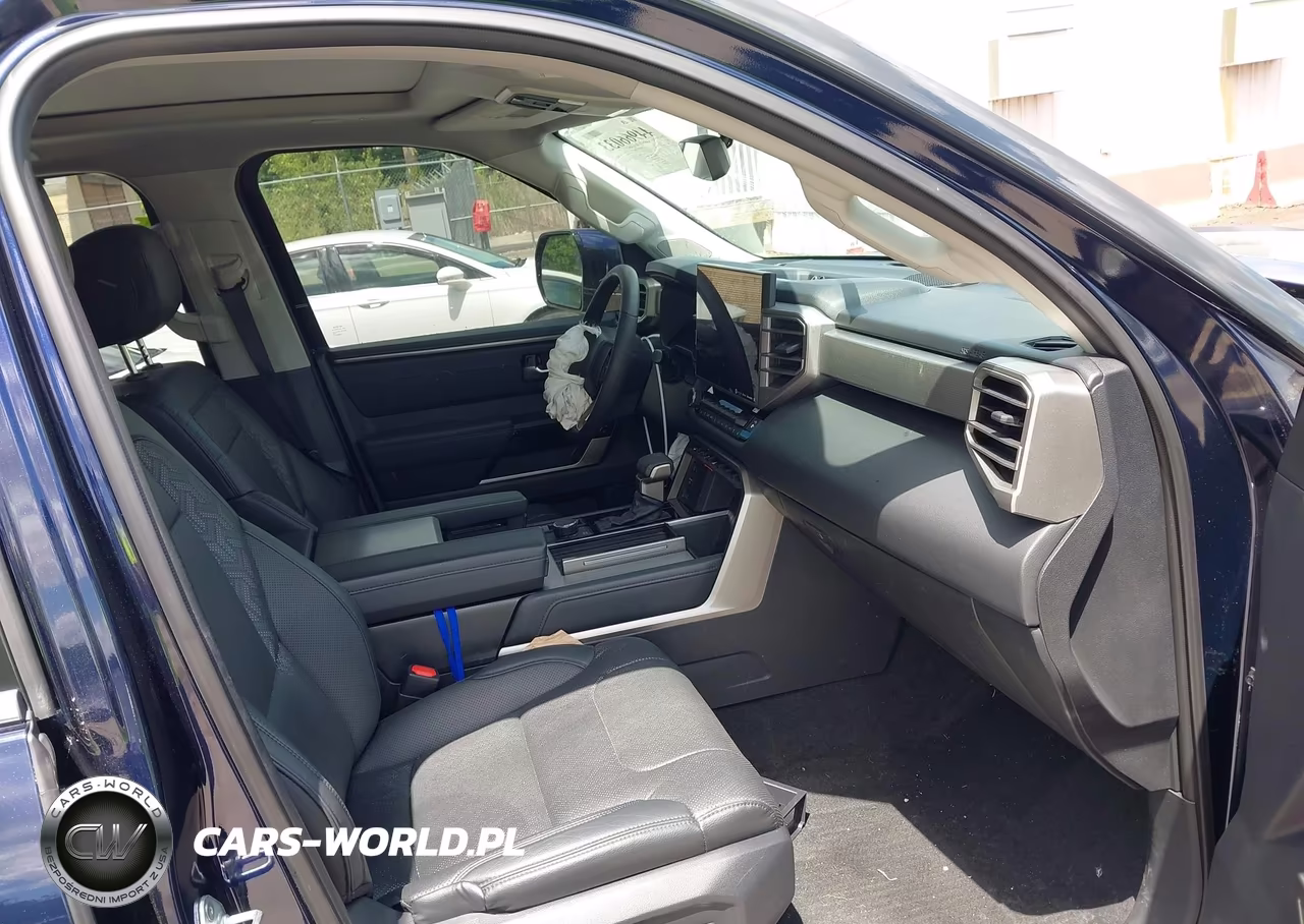 2023 Toyota Sequoia Limited VIN:7SVAAABAXPX013200 - 5