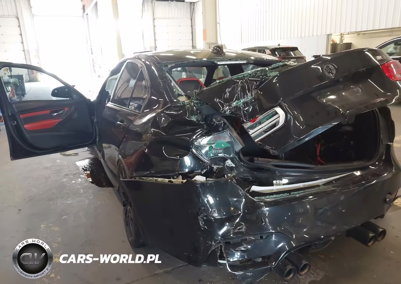 2018 BMW M3 VIN:WBS8M9C52J5L71872 - 6
