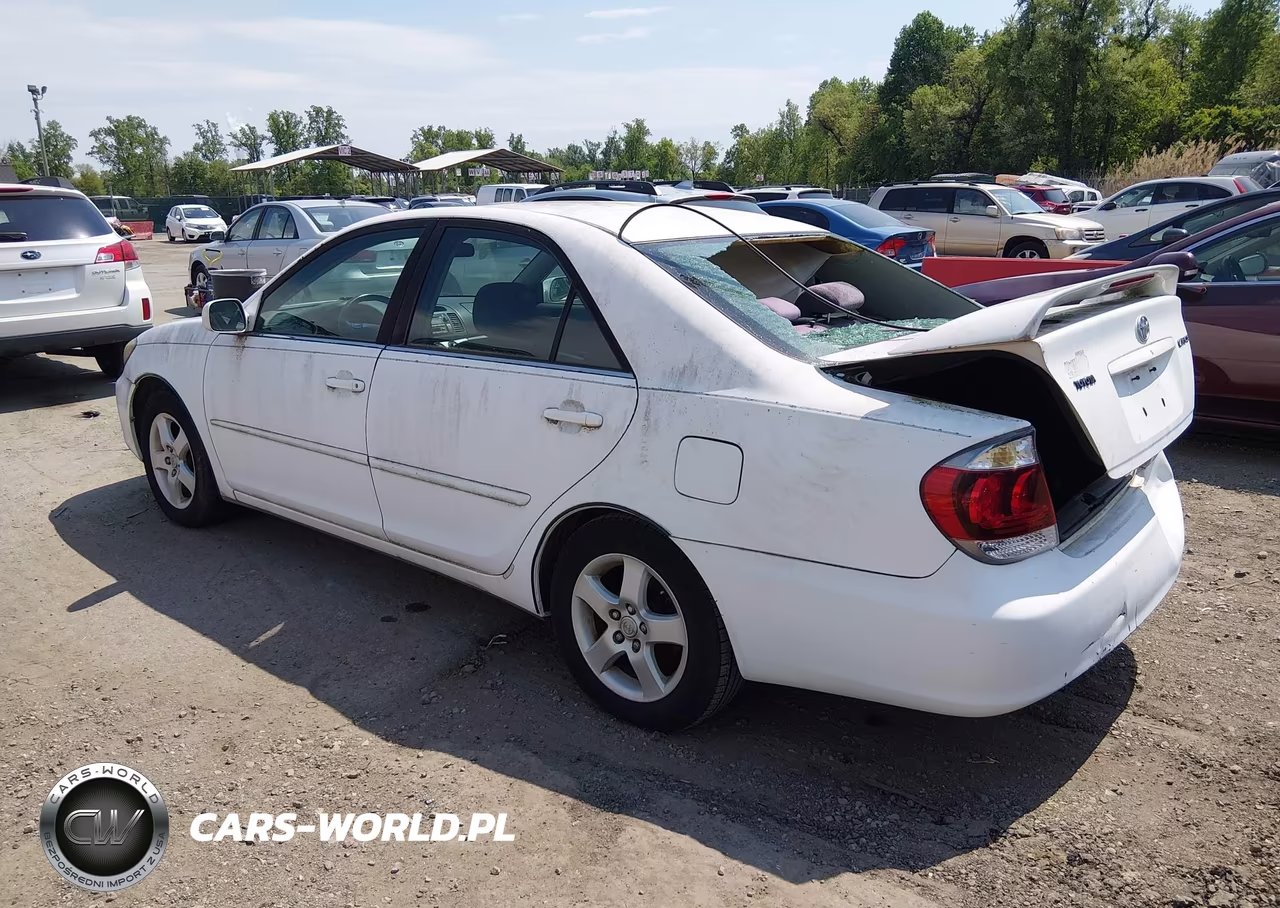 2005 Toyota Camry Se VIN:4T1BE32K25U405105 - 3