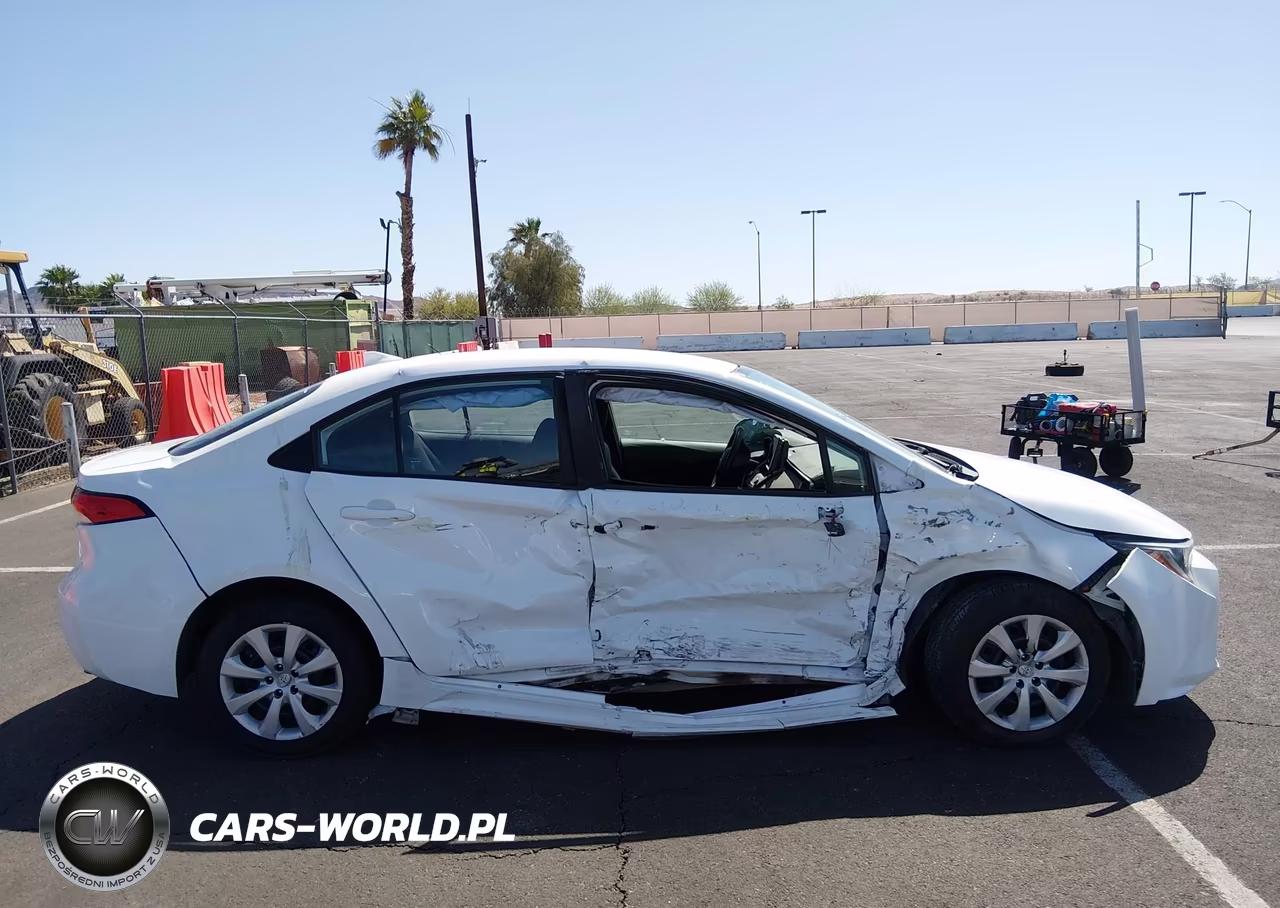 2022 Toyota Corolla Le VIN:5YFEPMAE2NP330917 - 13