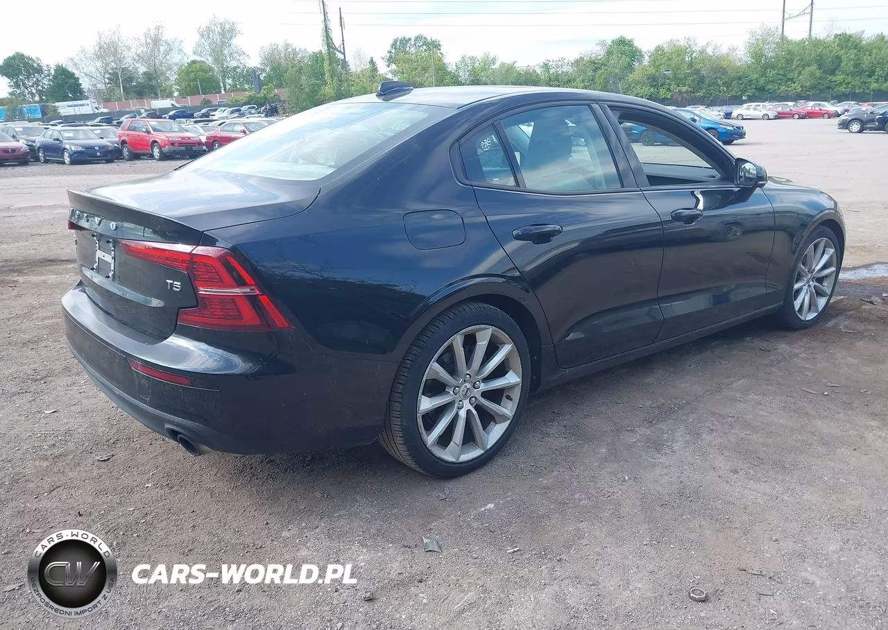 2020 Volvo S60 T5 Momentum VIN:7JR102FK6LG042663 - 4