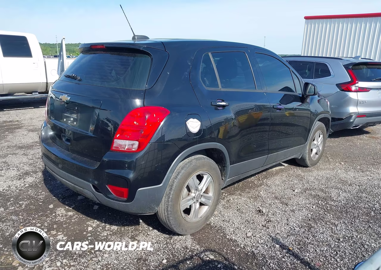 2019 Chevrolet Trax Ls VIN:3GNCJKSB8KL296435 - 4
