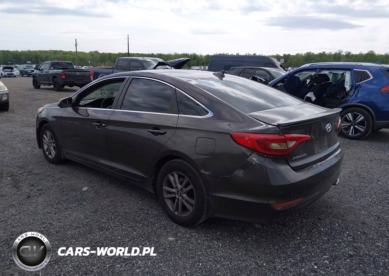 2015 Hyundai Sonata Se VIN:5NPE24AF2FH105435 - 3