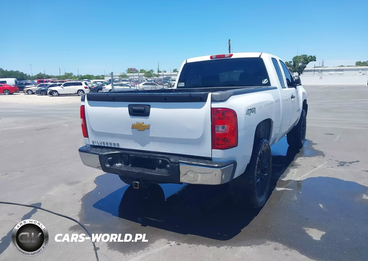 2013 Chevrolet Silverado 1500 Work Truck VIN:1GCRKPEA4DZ280504 - 4