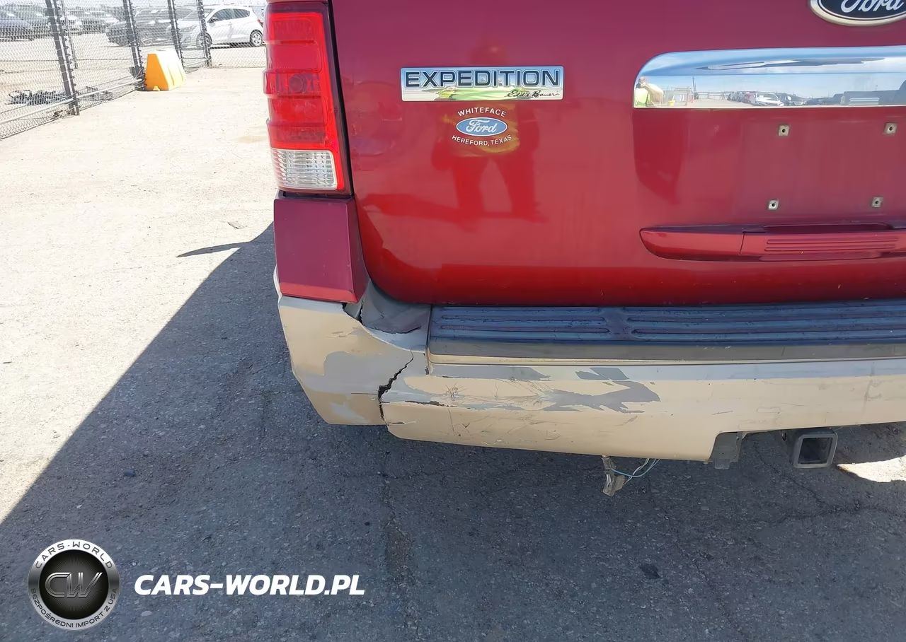 2007 Ford Expedition Eddie Bauer VIN:1FMFU18567LA16163 - 13