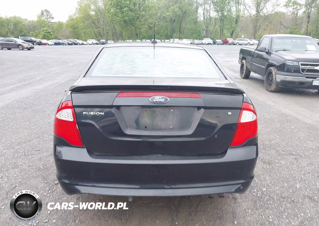 2010 Ford Fusion S VIN:3FAHP0GA7AR364971 - 17