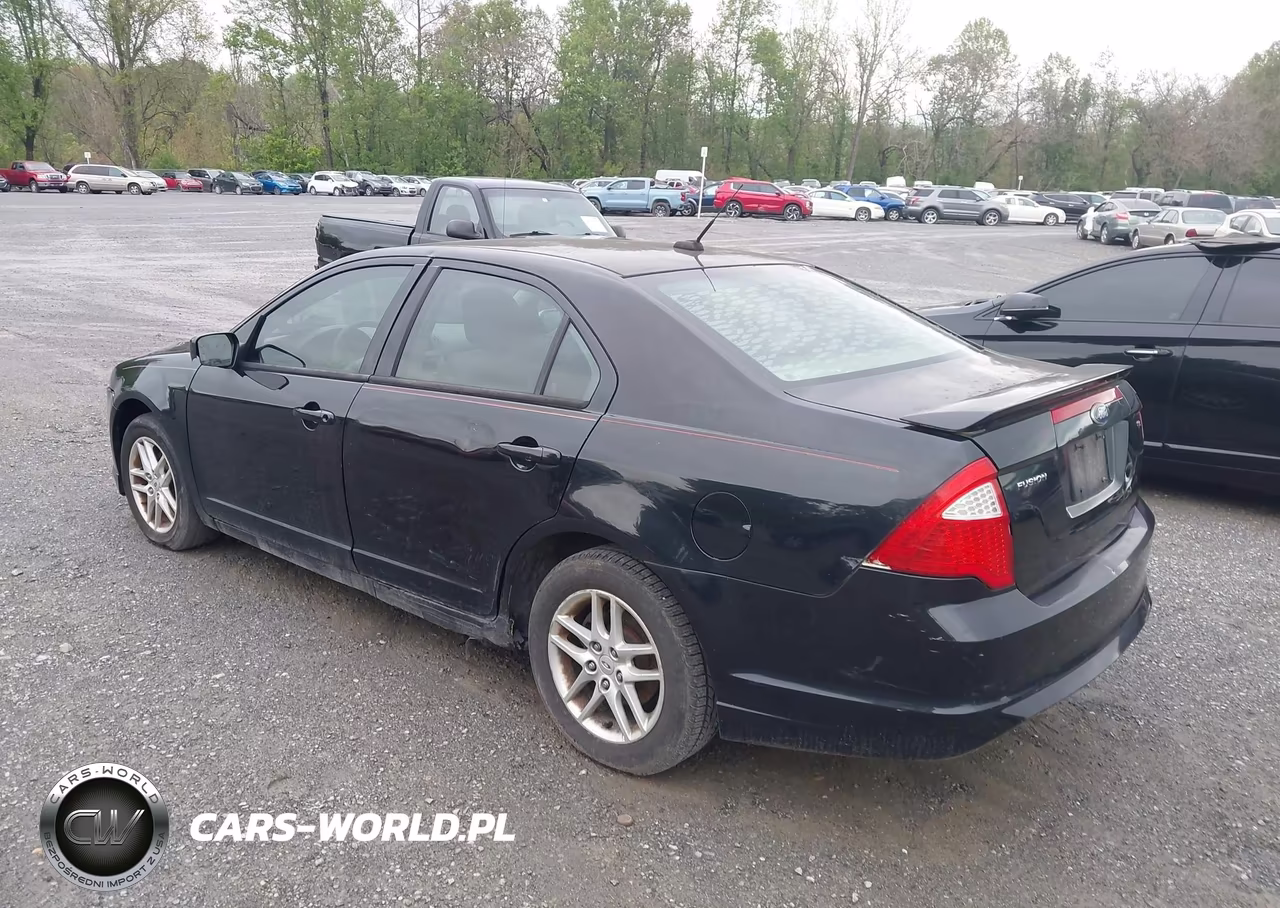 2010 Ford Fusion S VIN:3FAHP0GA7AR364971 - 3