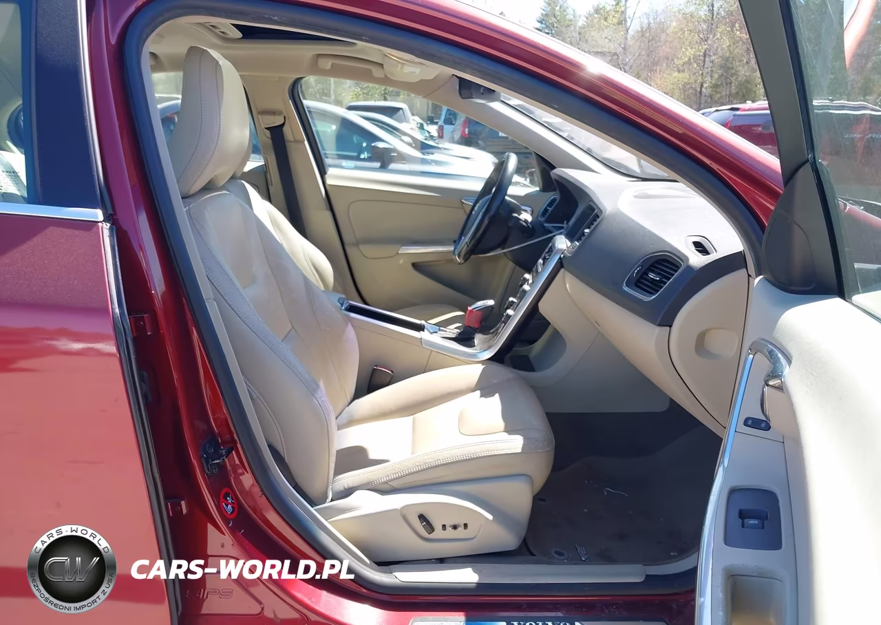 2013 Volvo S60 T5 Platinum VIN:YV1612FH6D2187118 - 5