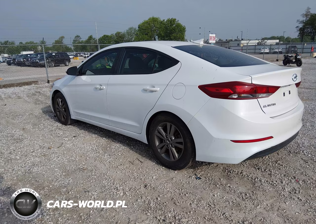 2018 Hyundai Elantra Value Edition VIN:5NPD84LF5JH269665 - 3