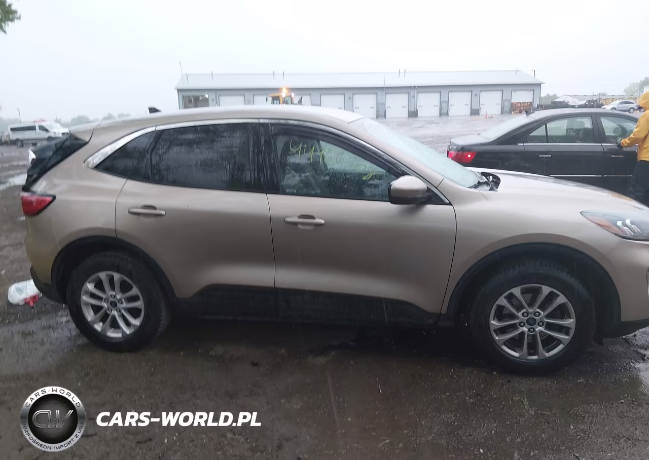 2021 Ford Escape Se VIN:1FMCU0G6XMUA47512 - 13