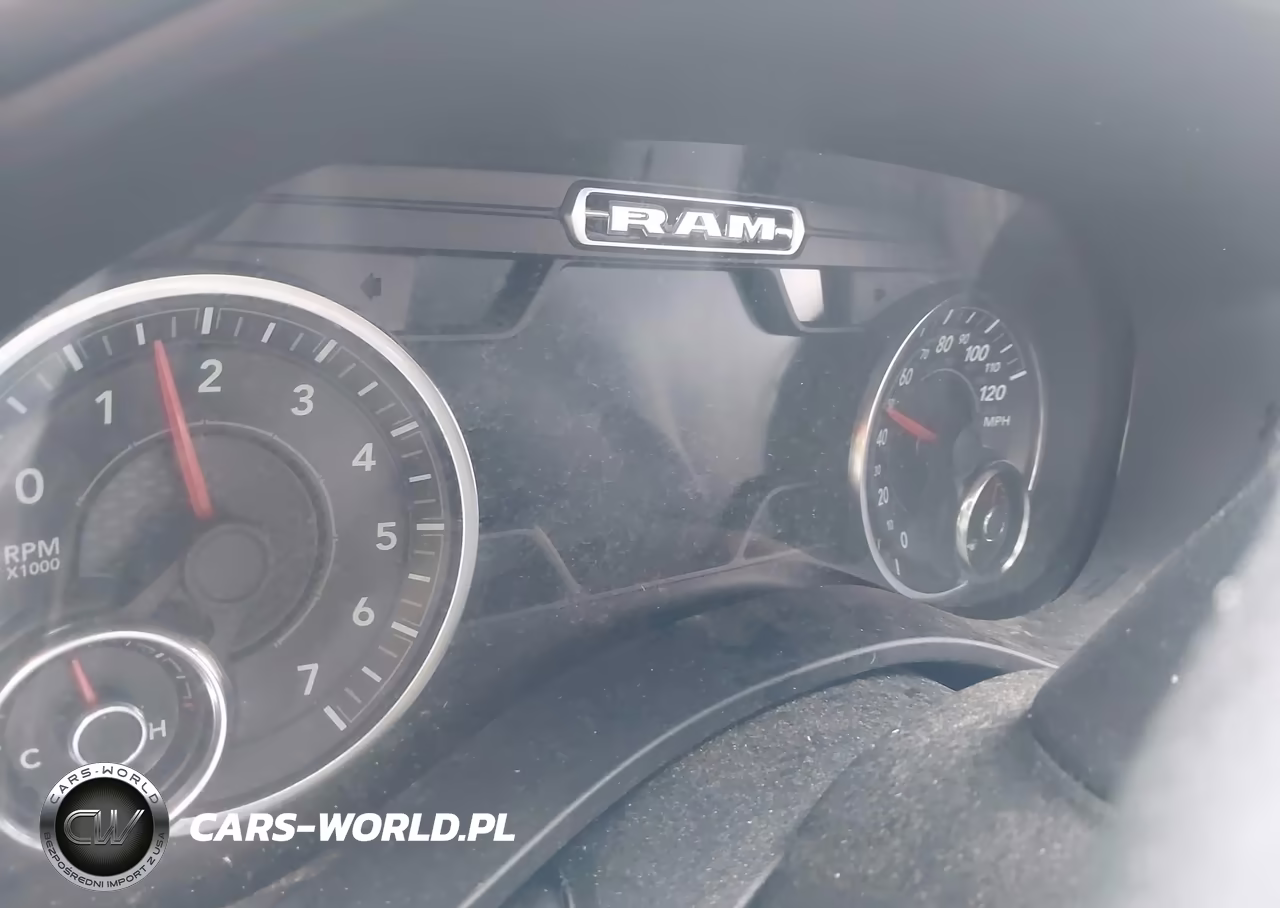 2019 Ram 1500 Laramie 4X4 5'7 Box VIN:1C6SRFJT9KN764808 - 14