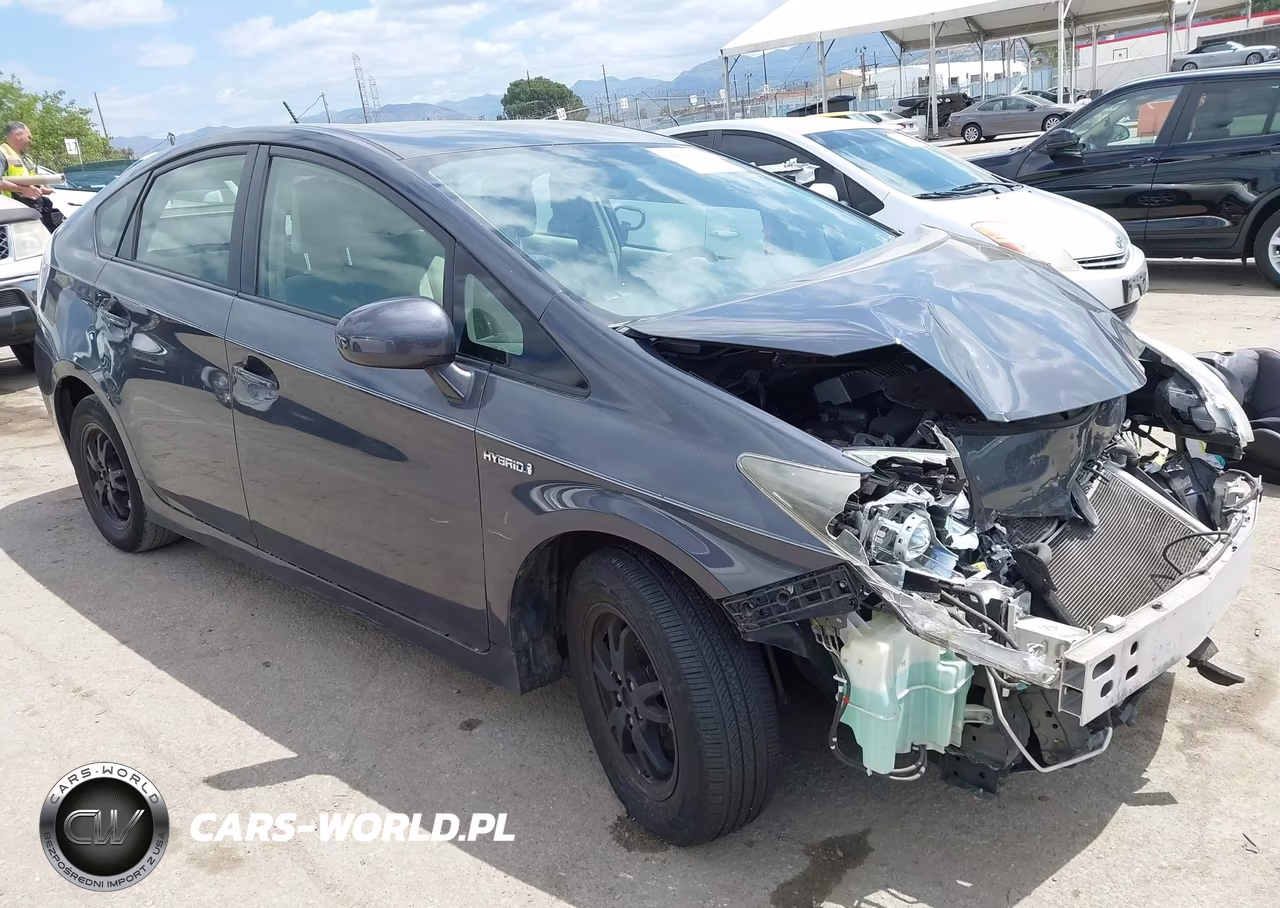 2013 Toyota Prius Two