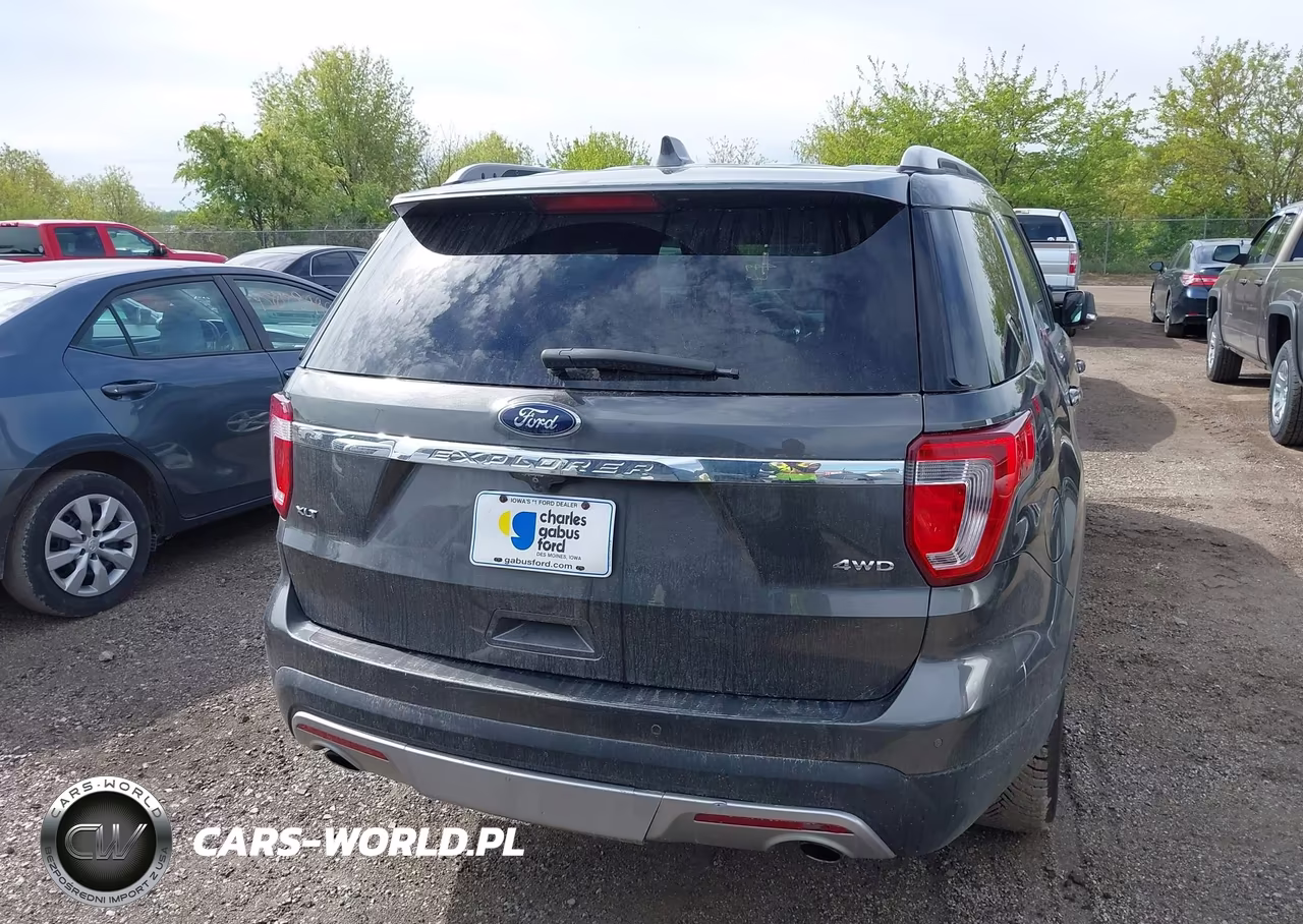 2017 Ford Explorer Xlt VIN:1FM5K8D84HGC52668 - 16