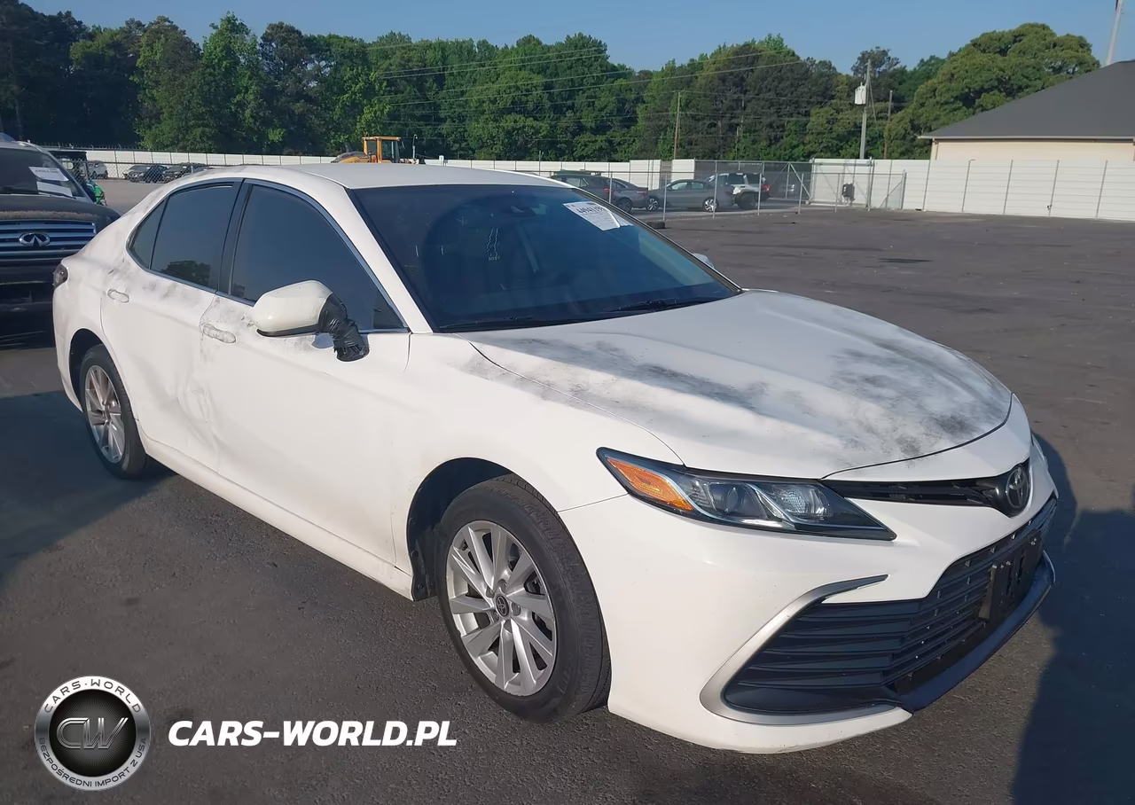 2021 Toyota Camry Le