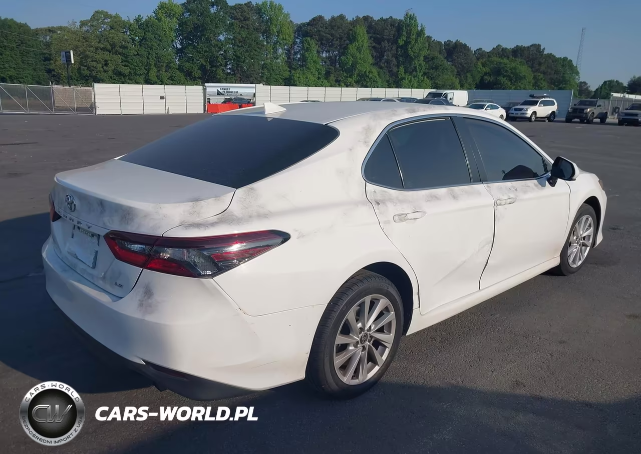 2021 Toyota Camry Le VIN:4T1C11AK5MU588889 - 4