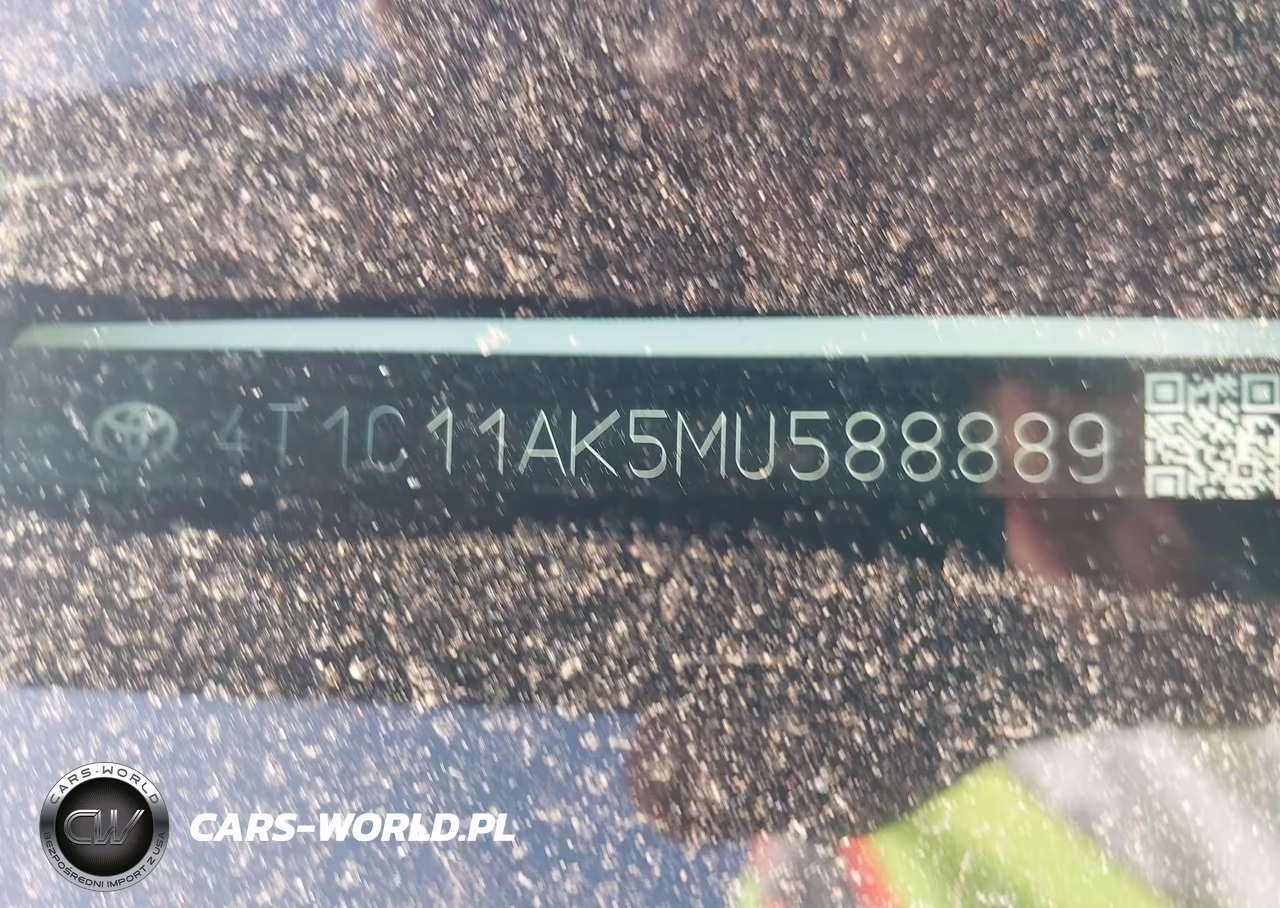 2021 Toyota Camry Le VIN:4T1C11AK5MU588889 - 9