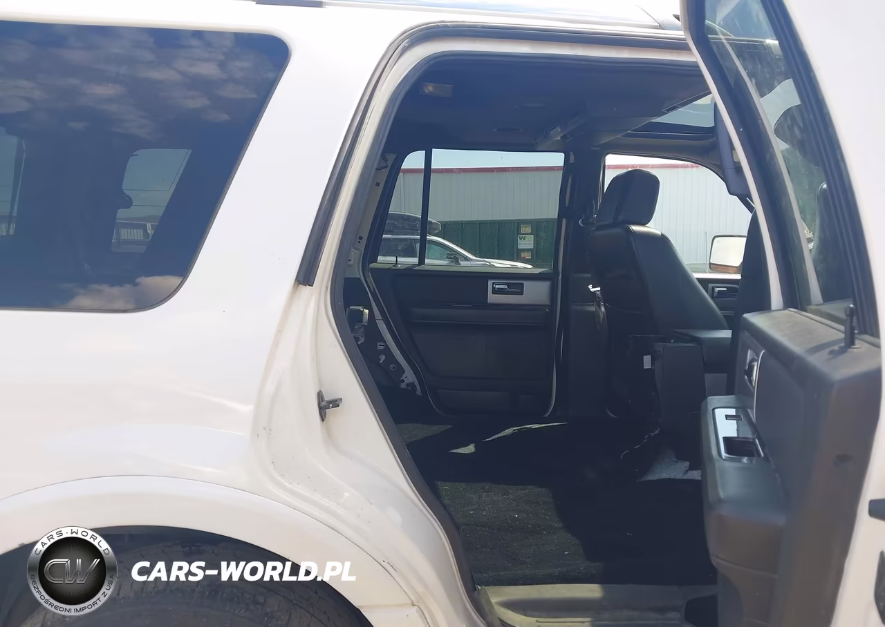 2008 Ford Expedition Limited VIN:1FMFU20558LA60075 - 8
