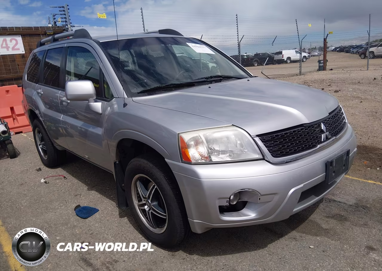 2011 Mitsubishi Endeavor – zdjęcie 1 z 16