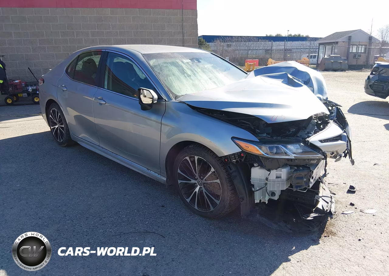 2020 Toyota Camry Se – zdjęcie 1 z 17