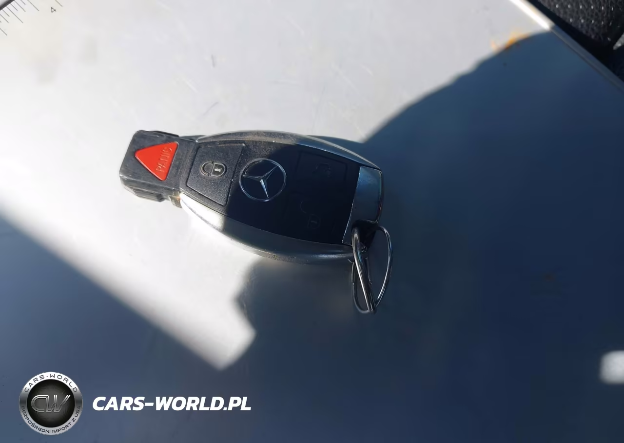 2012 Mercedes-Benz C 250 Sport VIN:WDDGF4HB9CR208703 - 11