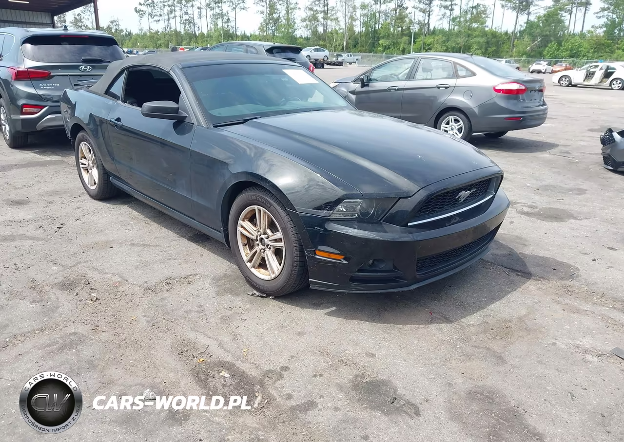 2014 Ford Mustang V6