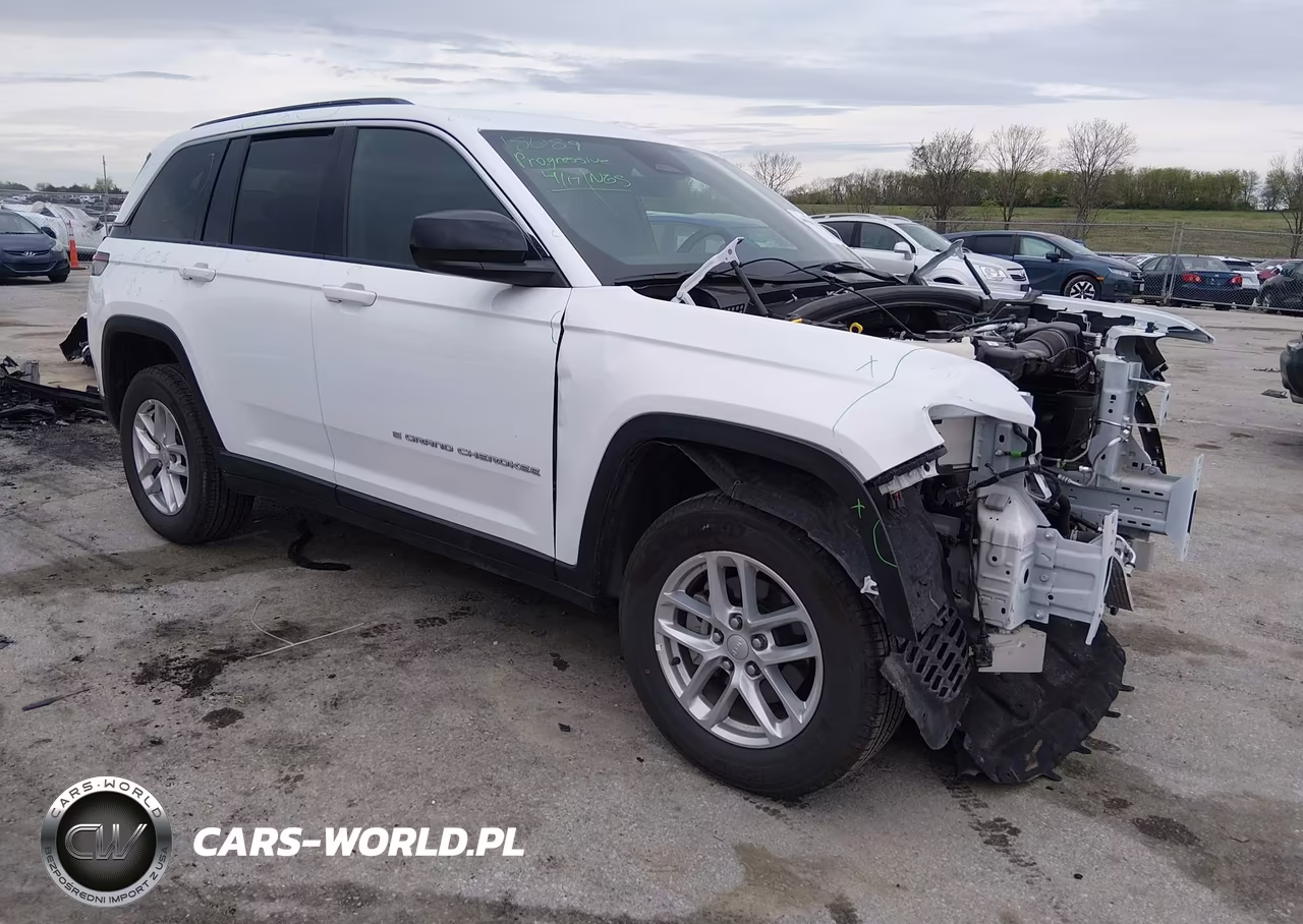 2025 Jeep Grand Cherokee Laredo X 4X4 – zdjęcie 1 z 19
