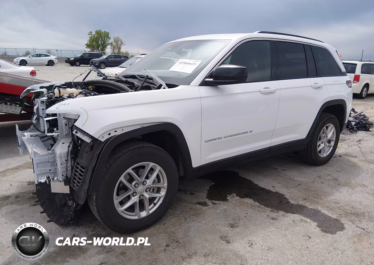 2025 Jeep Grand Cherokee Laredo X 4X4 VIN:1C4RJHAG5S8752683 - 2