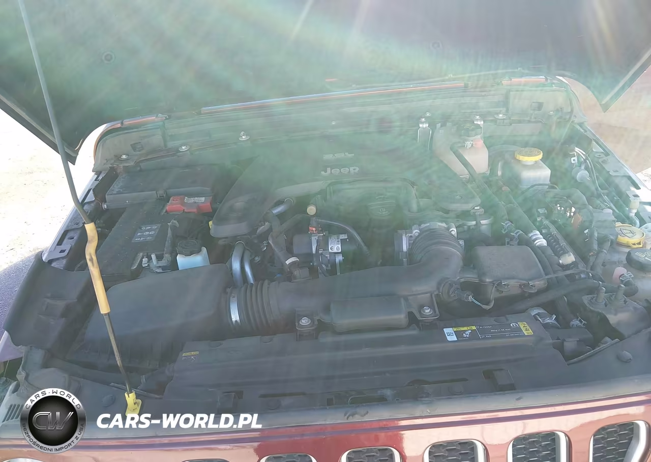2021 Jeep Wrangler Unlimited Sahara 4X4 VIN:1C4HJXEG5MW636849 - 10