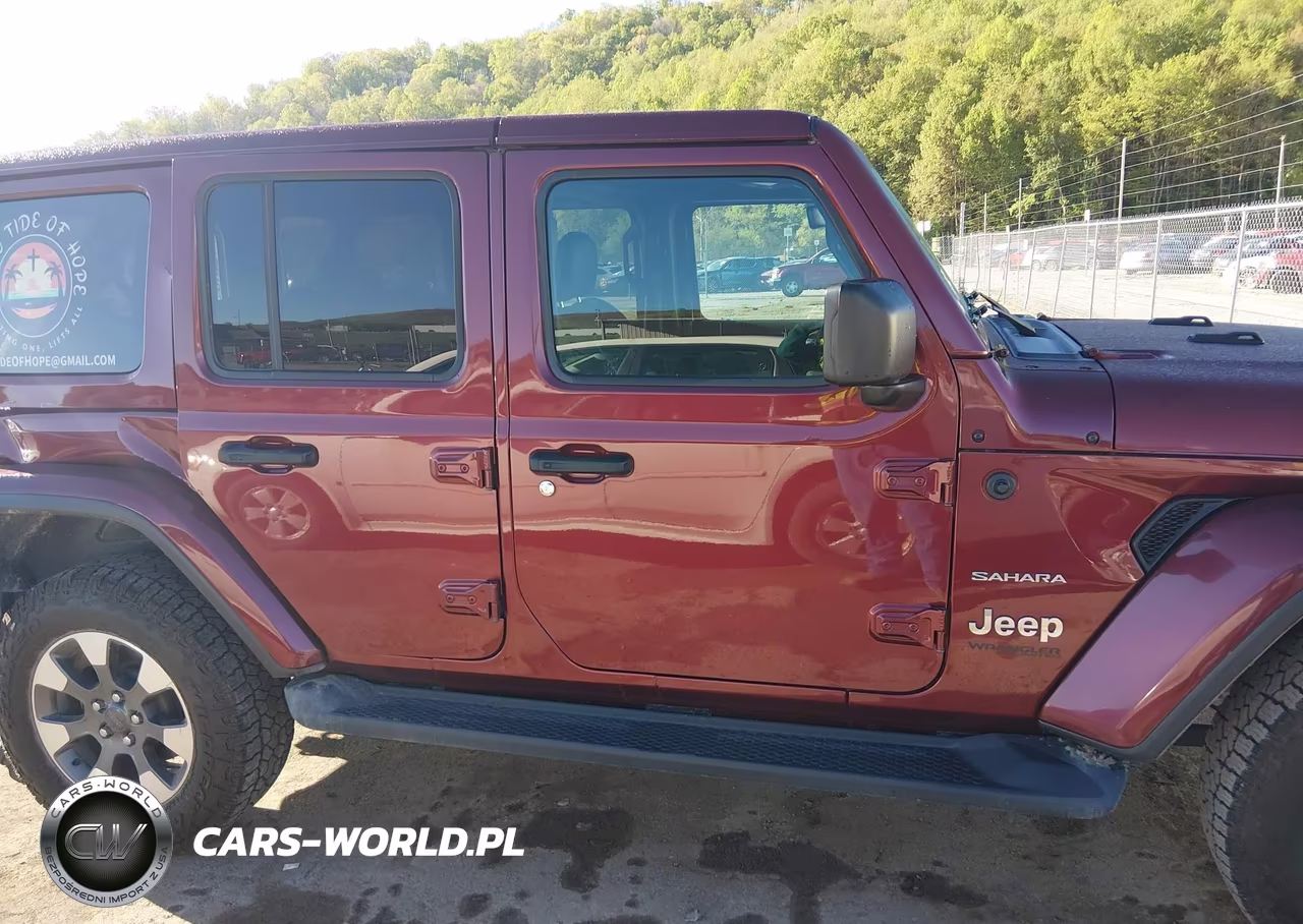 2021 Jeep Wrangler Unlimited Sahara 4X4 VIN:1C4HJXEG5MW636849 - 13
