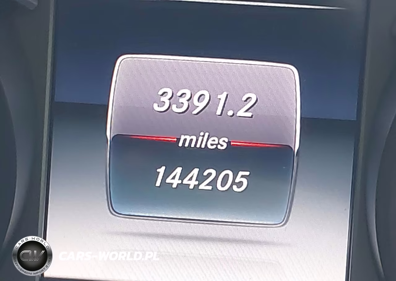 2017 Mercedes-Benz C 300 4Matic VIN:55SWF4KB0HU185516 - 15
