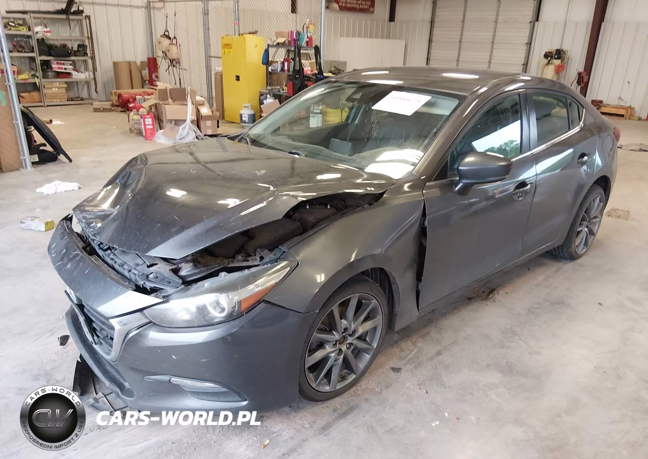 2018 Mazda Mazda3 Touring VIN:3MZBN1V3XJM192297 - 2