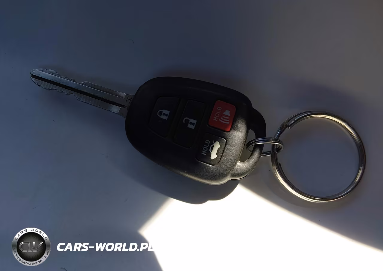 2017 Toyota Corolla Le VIN:2T1BURHE8HC852406 - 11