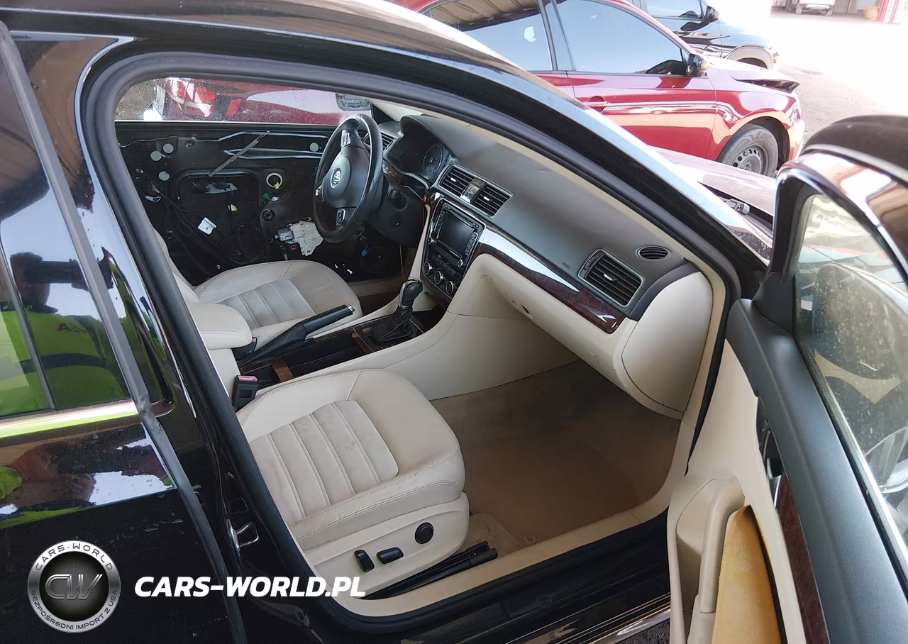 2012 Volkswagen Passat 2.0L Tdi Sel Premium VIN:1VWCN7A36CC003341 - 5