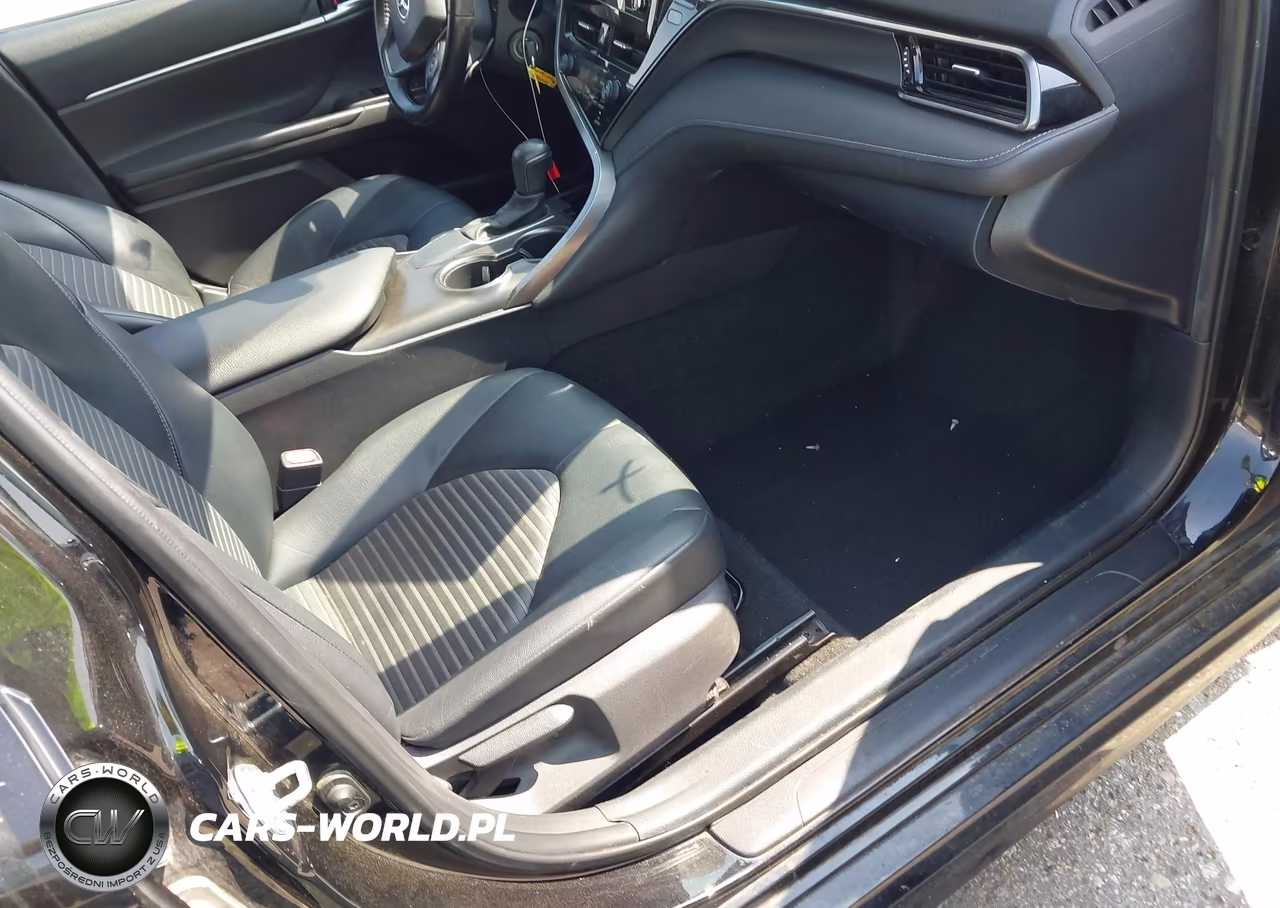 2021 Toyota Camry Se Nightshade Edition VIN:4T1G11AK2MU429233 - 5