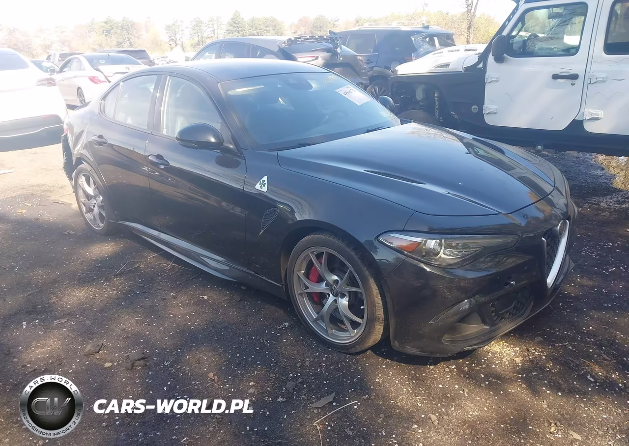 2018 Alfa Romeo Giulia Quadrifoglio Rwd