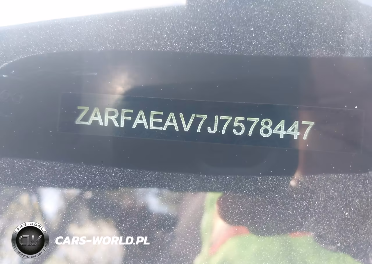 2018 Alfa Romeo Giulia Quadrifoglio Rwd VIN:ZARFAEAV7J7578447 - 17