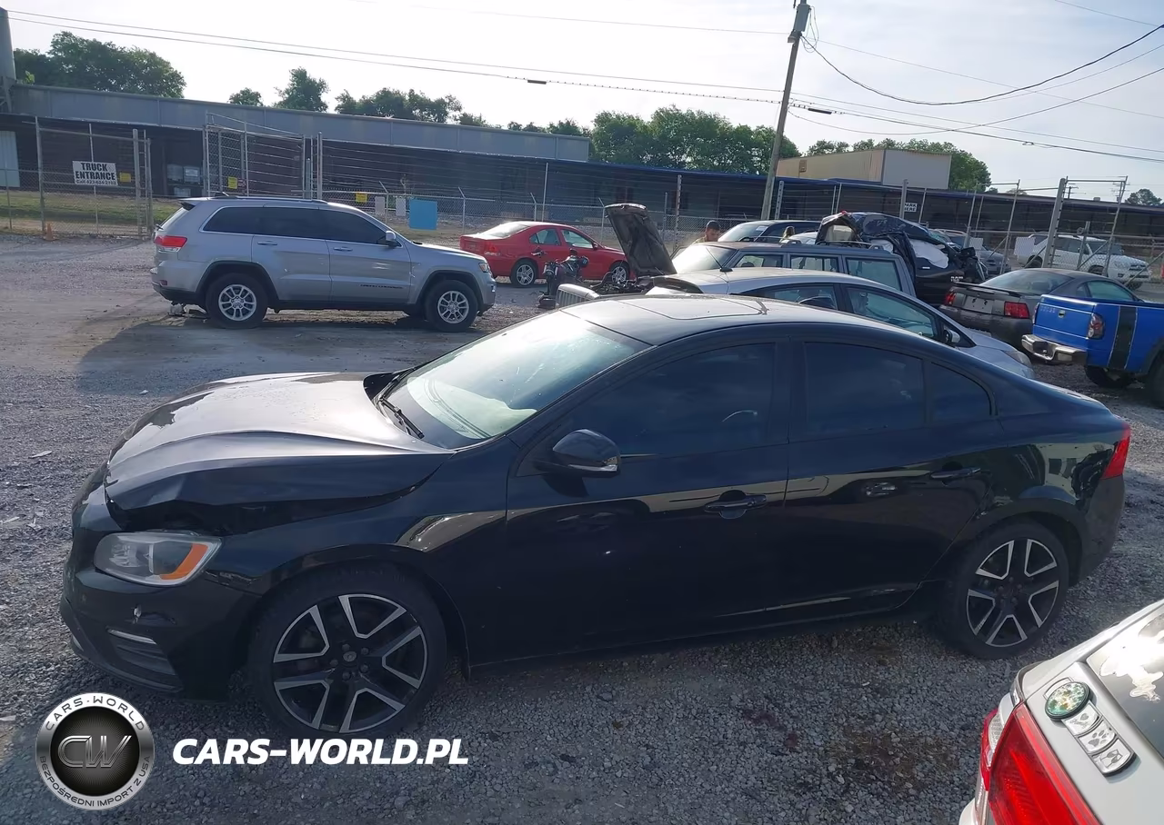 2017 Volvo S60 T5 Dynamic VIN:YV126MFL3H2425030 - 15