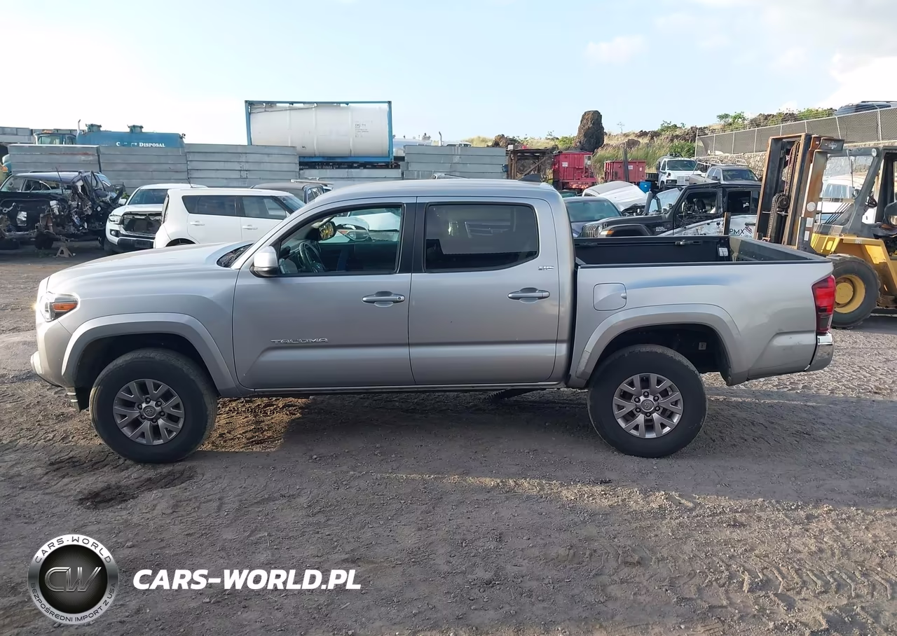 2018 Toyota Tacoma Sr V6 VIN:3TMCZ5AN1JM149705 - 14