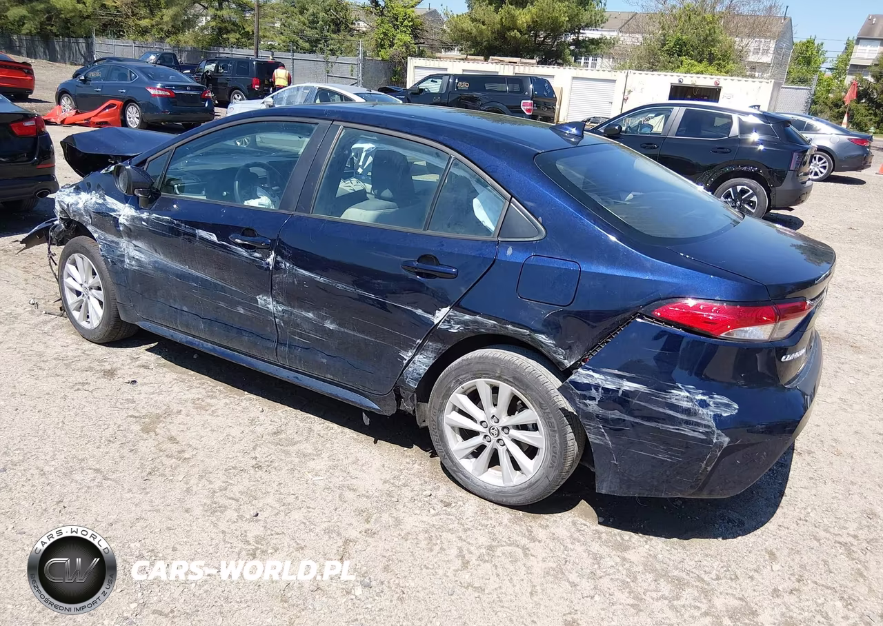 2024 Toyota Corolla Le VIN:5YFB4MDE8RP197304 - 3