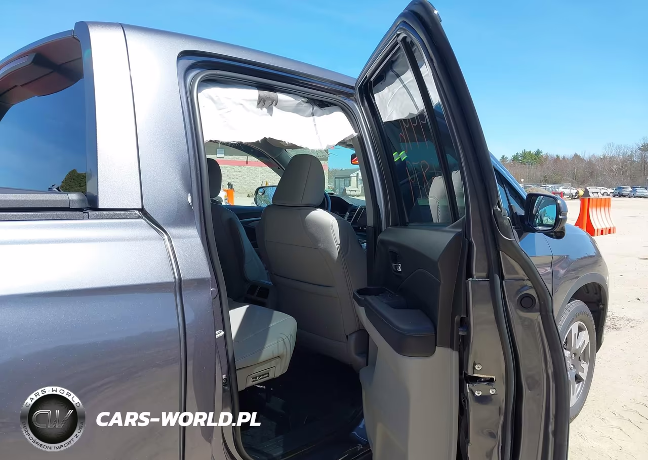 2018 Honda Ridgeline Rtl-T VIN:5FPYK3F69JB009204 - 8