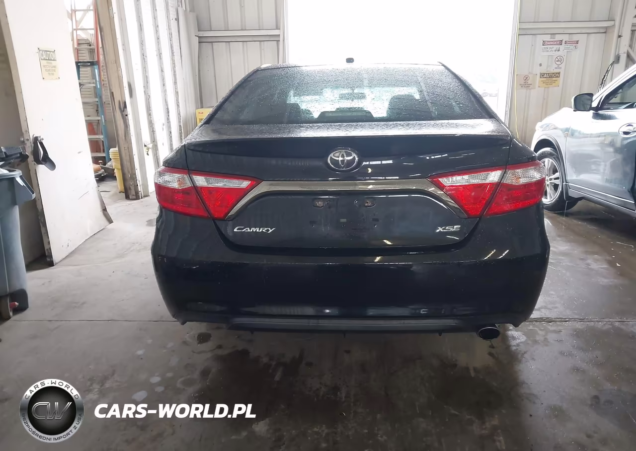 2017 Toyota Camry Xse VIN:4T1BF1FK5HU371161 - 17