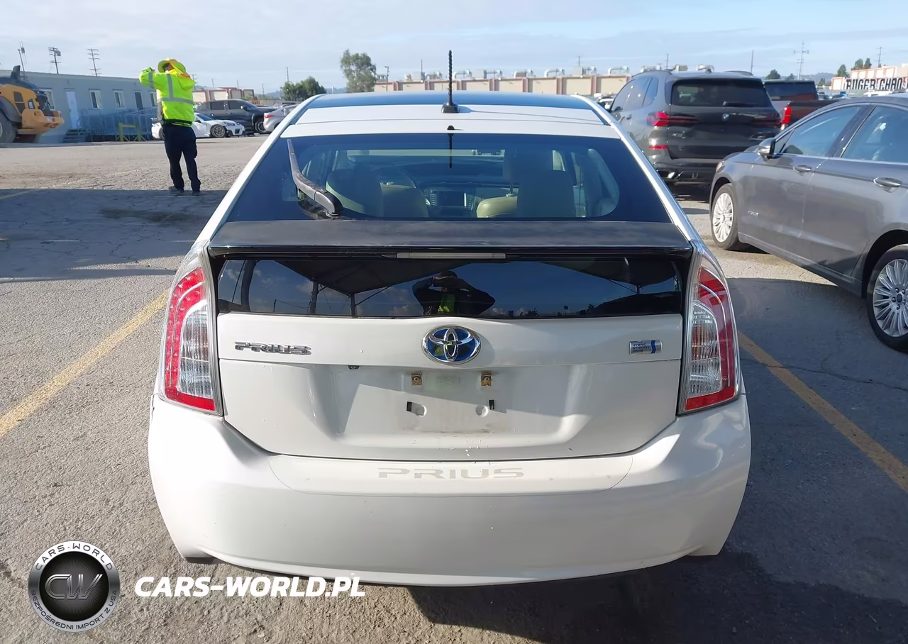 2012 Toyota Prius Four VIN:JTDKN3DU7C5449546 - 16
