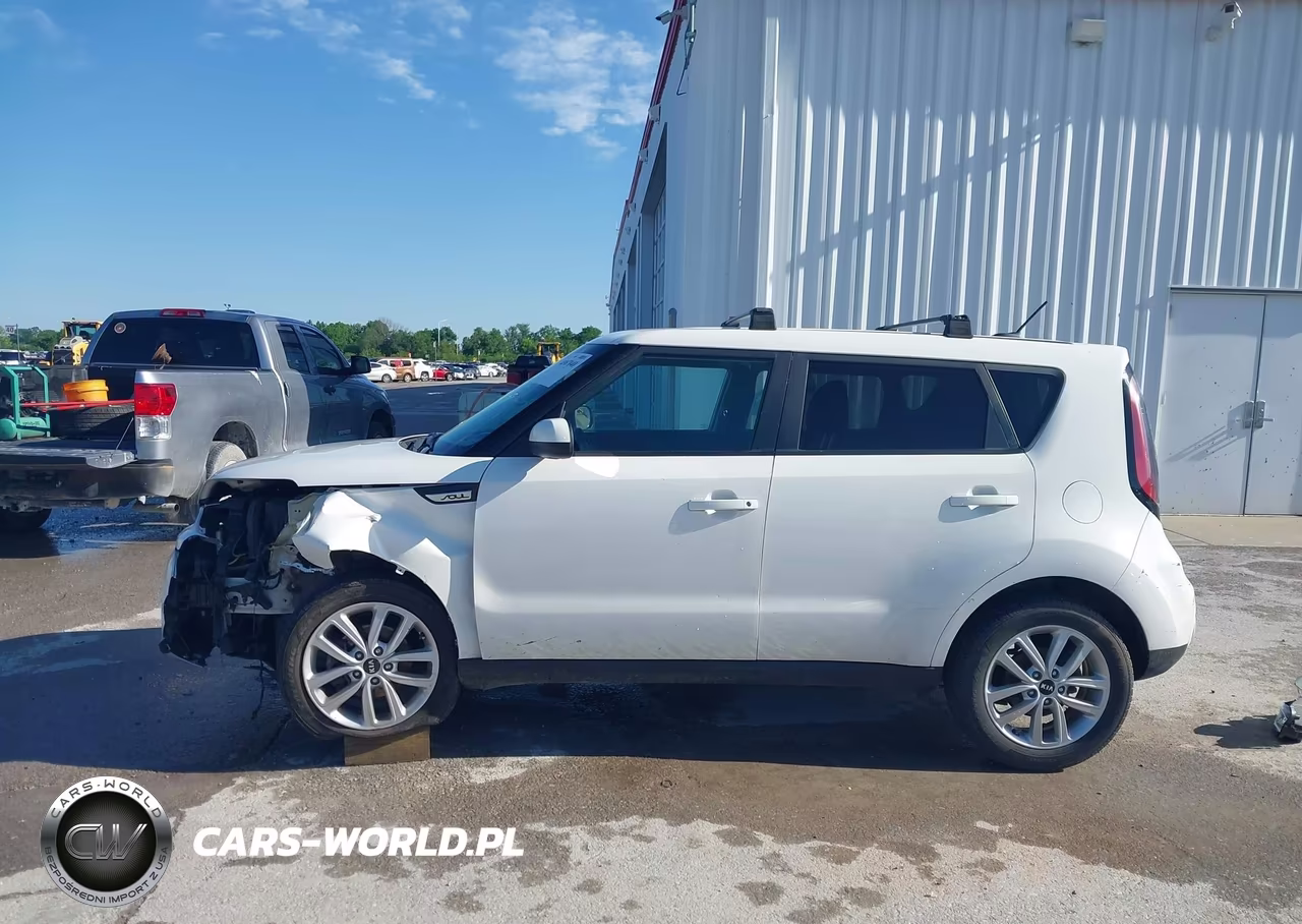 2019 Kia Soul + VIN:KNDJP3A57K7677116 - 15