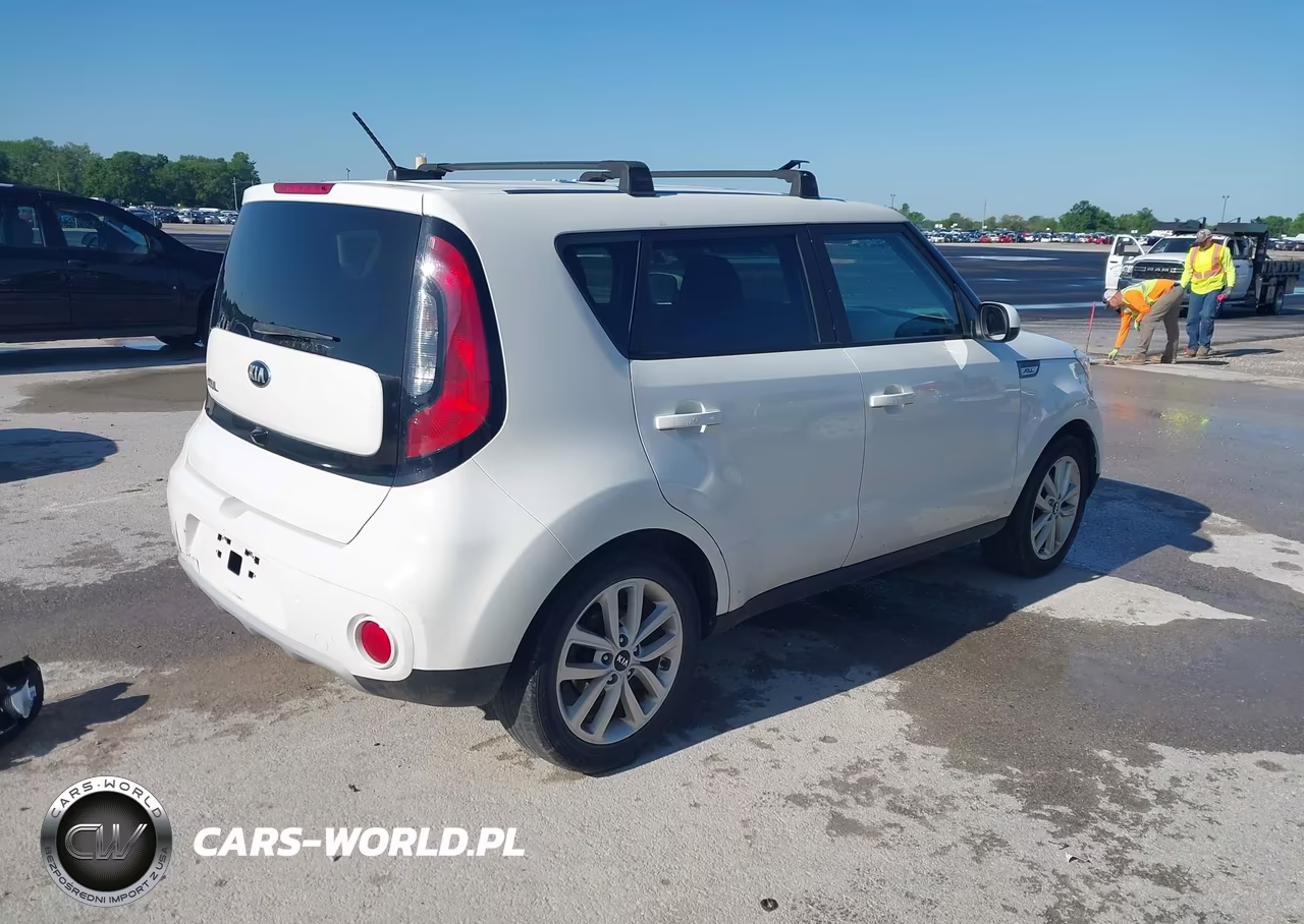 2019 Kia Soul + VIN:KNDJP3A57K7677116 - 4