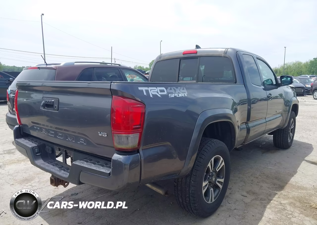 2016 Toyota Tacoma Trd Sport VIN:5TFSZ5AN7GX032483 - 4