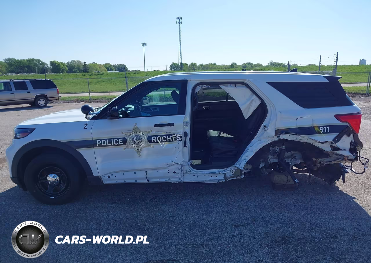 2023 Ford Police Interceptor Utility VIN:1FM5K8AB2PGA83524 - 15